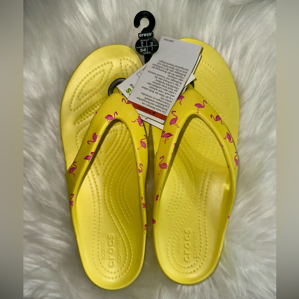 Flamingo Crocs sandals! Size 7